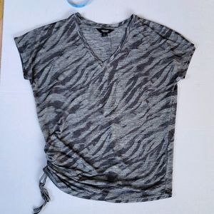 Vera Wang Simply Vera Animal Print Top Blouse Relaxed Women's